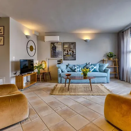 Modern Flat *