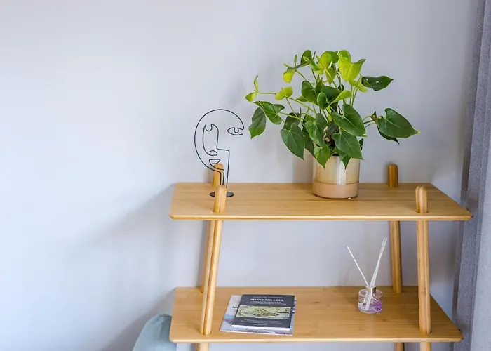 Modern Flat 아파트 모넴바시아