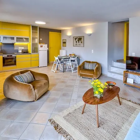 Modern Flat Монемвазия