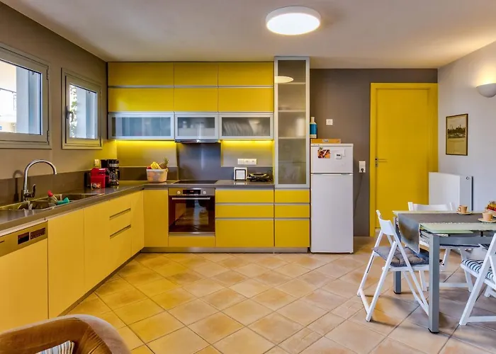 דירה Modern Flat מונמבאסיה