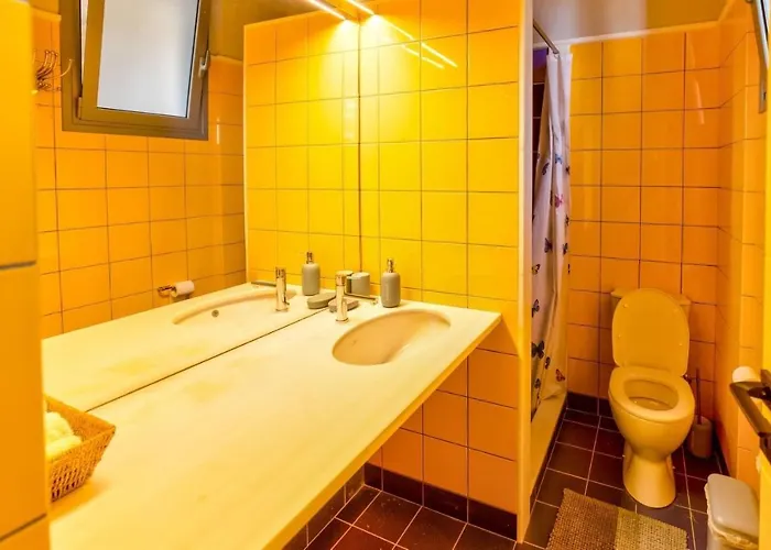 Modern Flat דירה *